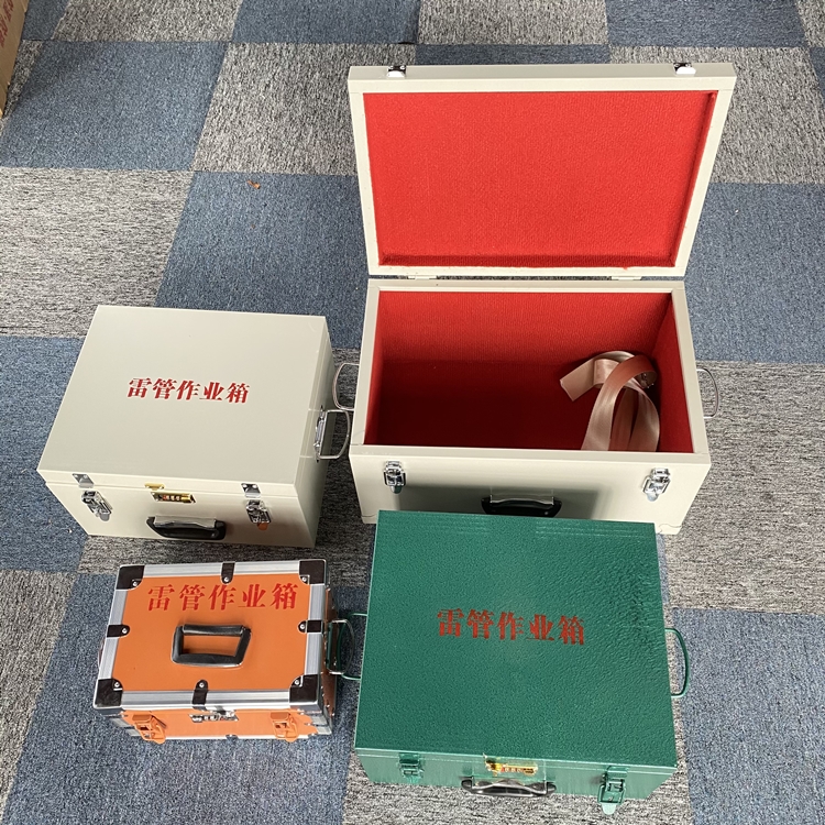 旌德爆破工程作业箱如何选择？玻璃钢与传统材质的全面对比
